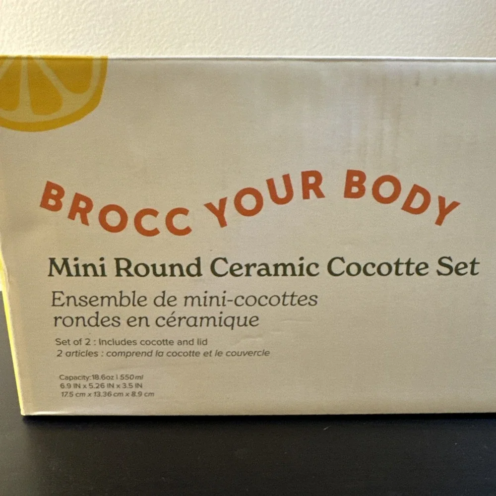 New‎ Brocc Your Body Mini Round Ceramic Cocotte  Dutch Oven Set Of 2 In Box